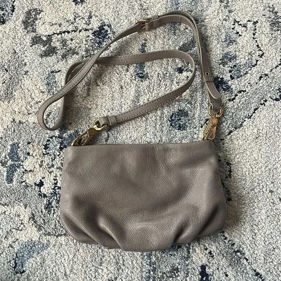 Marc Jacobs Gray Leather Crossbody Bag - Picture 2 of 4